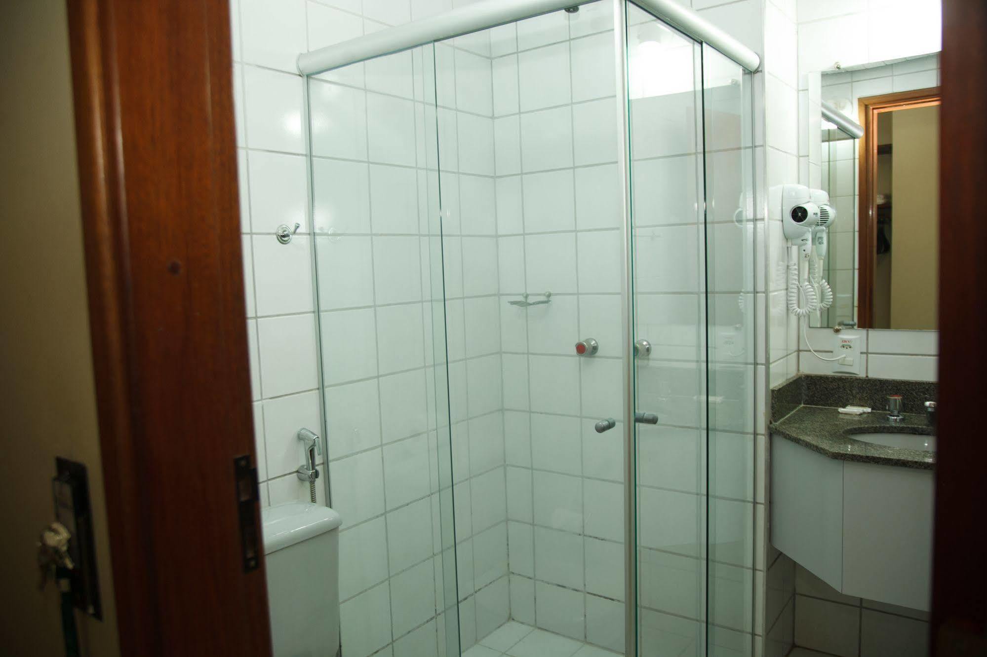 Villalba Hotel Uberlândia Buitenkant foto
