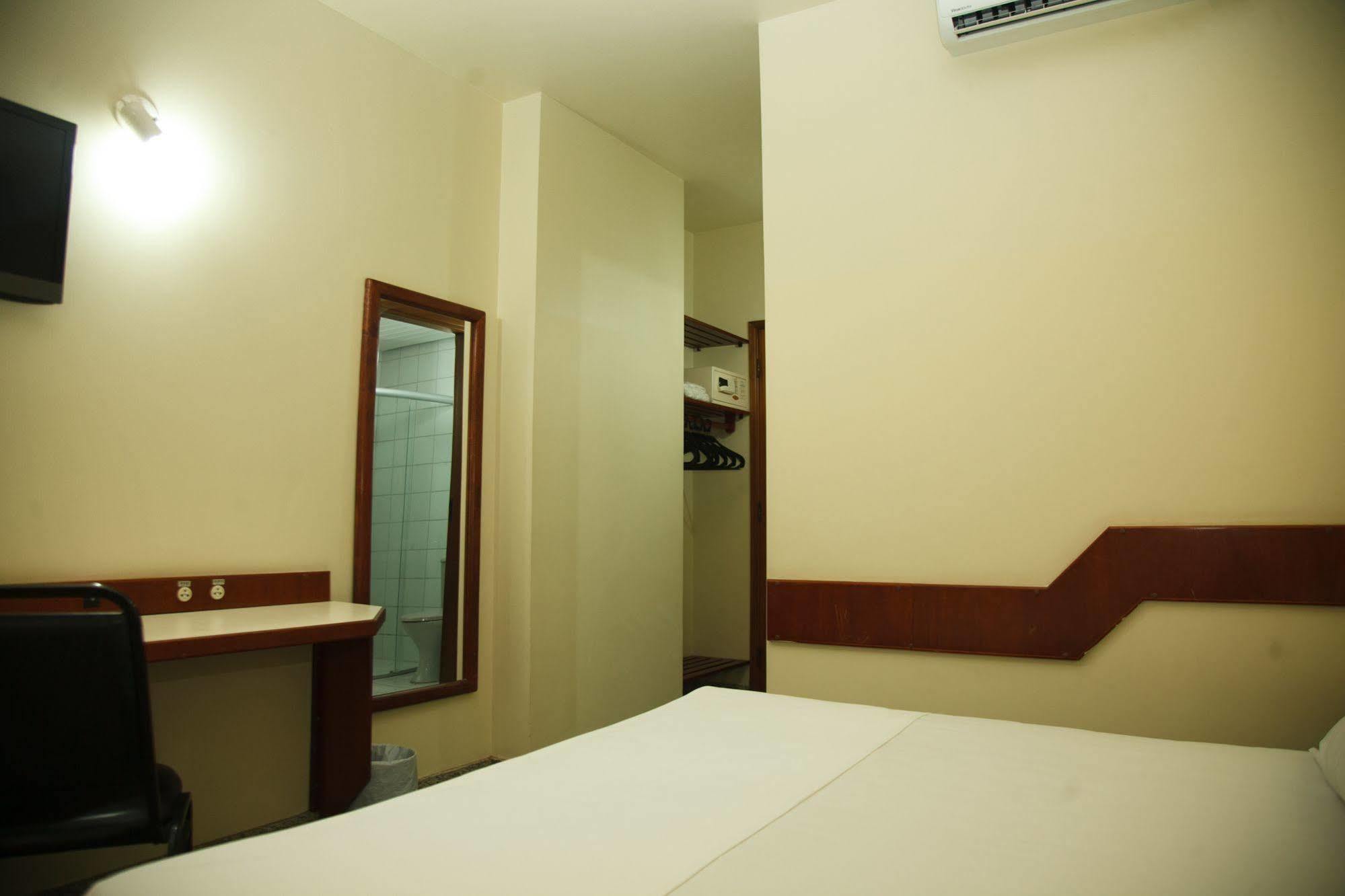Villalba Hotel Uberlândia Buitenkant foto